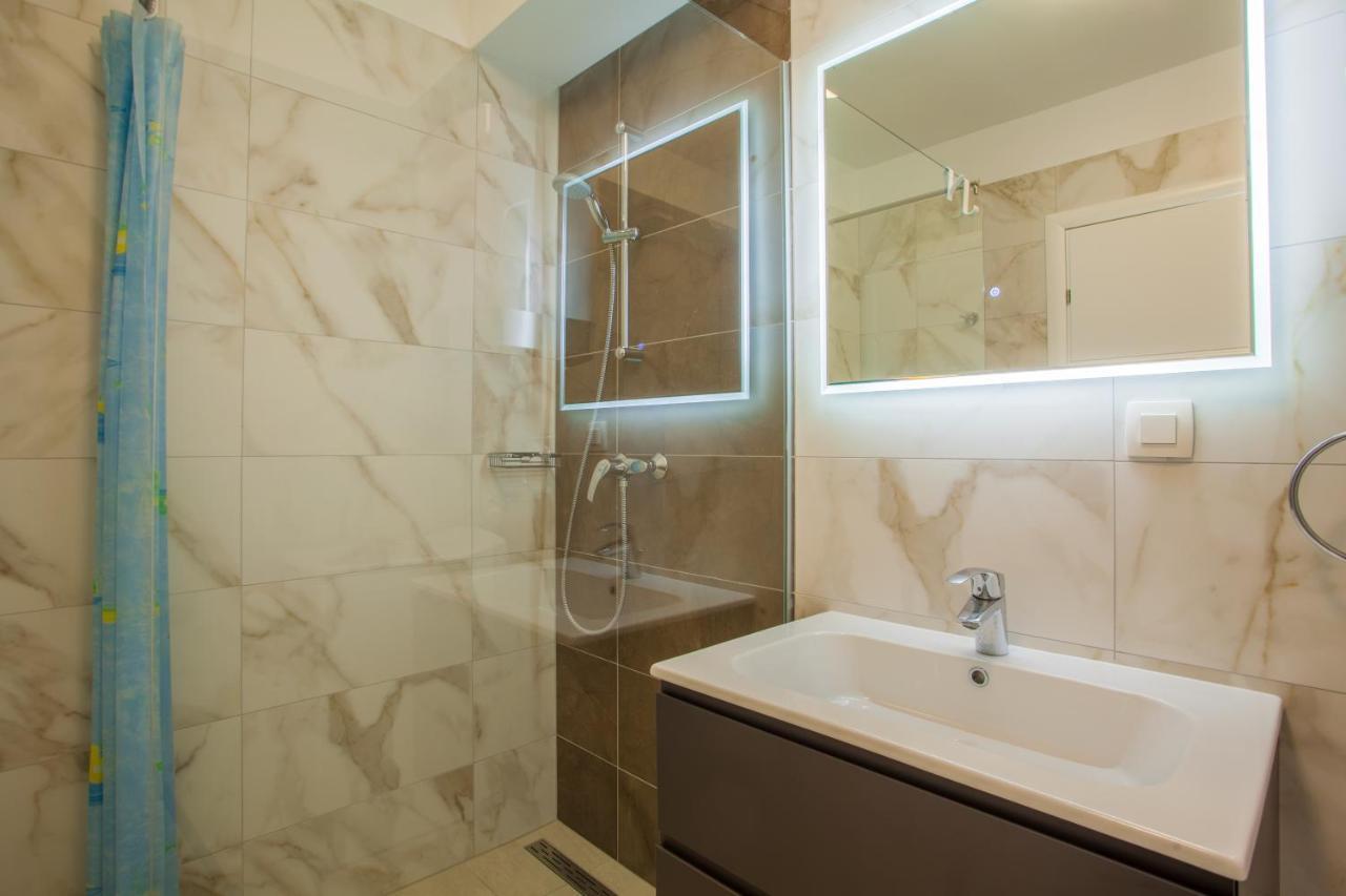 Apartman Madonnina Cres Εξωτερικό φωτογραφία
